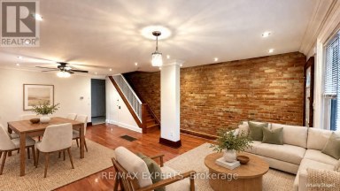 26 GRANDVILLE AVENUE Toronto (Rockcliffe-Smythe) Ontario photo 5