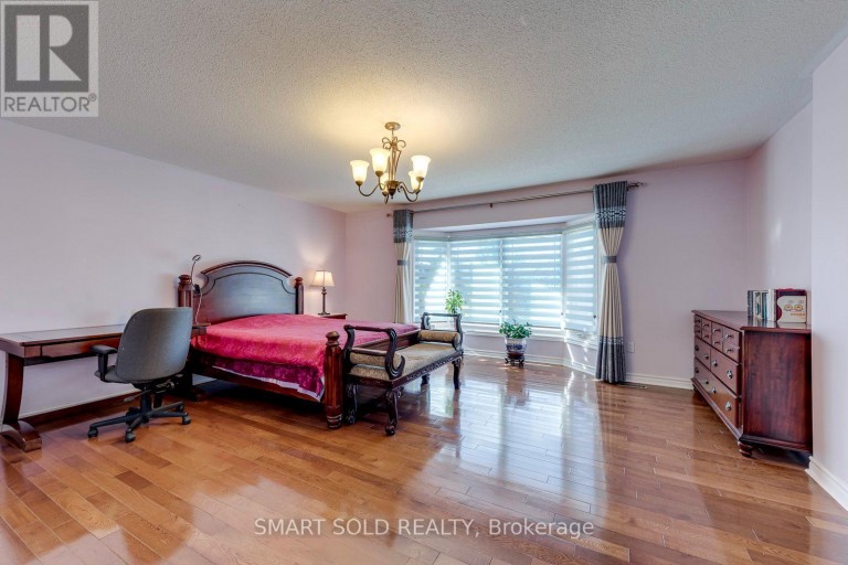 5291 FOREST HILL DRIVE, Mississauga (Central Erin Mills), Ontario, L5M5B7