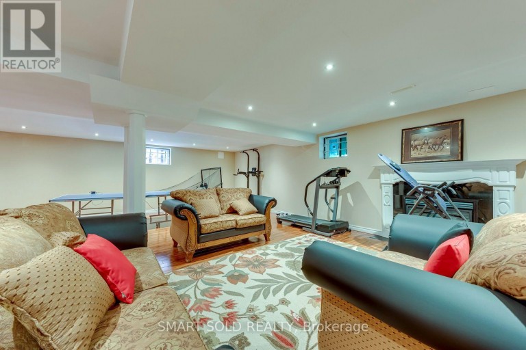 5291 FOREST HILL DRIVE, Mississauga (Central Erin Mills), Ontario, L5M5B7
