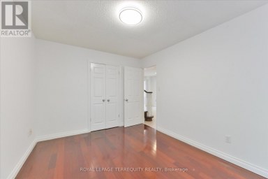 2216 DUNVEGAN AVENUE Oakville (FD Ford) Ontario photo 16