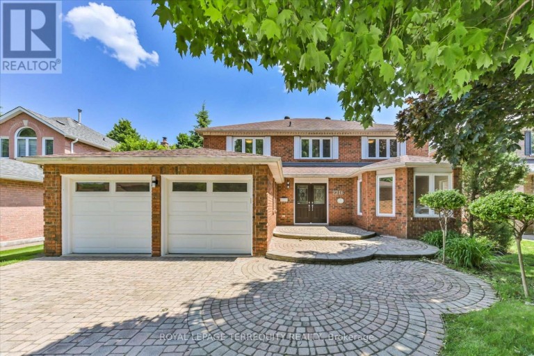 2216 DUNVEGAN AVENUE, Oakville (FD Ford), Ontario, L6J6P7