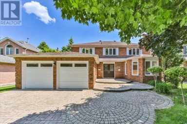 2216 DUNVEGAN AVENUE Oakville (FD Ford) Ontario photo 2