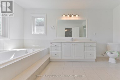 2216 DUNVEGAN AVENUE Oakville (FD Ford) Ontario photo 24