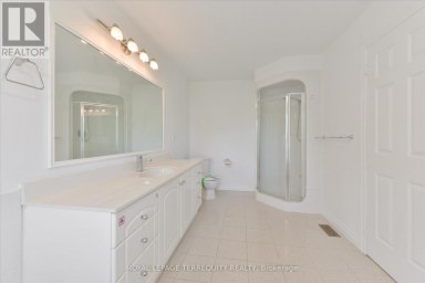 2216 DUNVEGAN AVENUE Oakville (FD Ford) Ontario photo 25