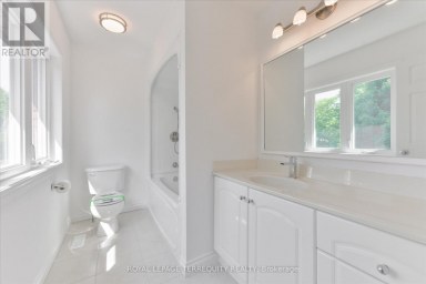 2216 DUNVEGAN AVENUE Oakville (FD Ford) Ontario photo 27