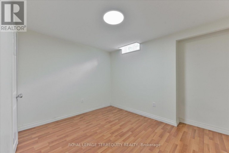 2216 DUNVEGAN AVENUE, Oakville (FD Ford), Ontario, L6J6P7