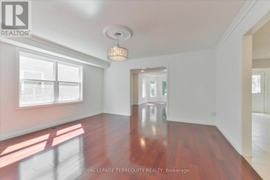 2216 DUNVEGAN AVENUE Oakville (FD Ford) Ontario photo 8