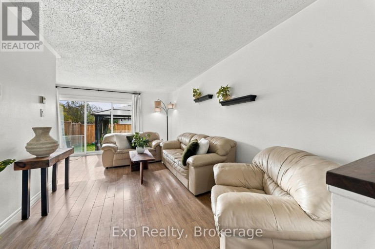 D - 50 CASCADE BOULEVARD, Belleville (Belleville Ward), Ontario, K8P4W1