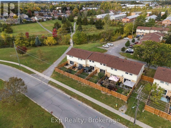 D - 50 CASCADE BOULEVARD, Belleville (Belleville Ward), Ontario, K8P4W1
