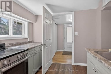 572 FALLIS LINE Cavan Monaghan (Cavan Twp) Ontario photo 24
