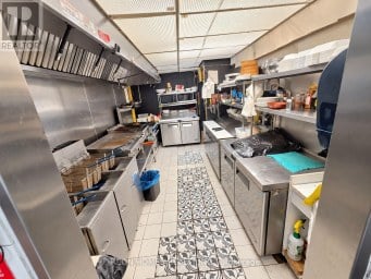 283 DEAN AVENUE Oshawa (Central) Ontario photo 4