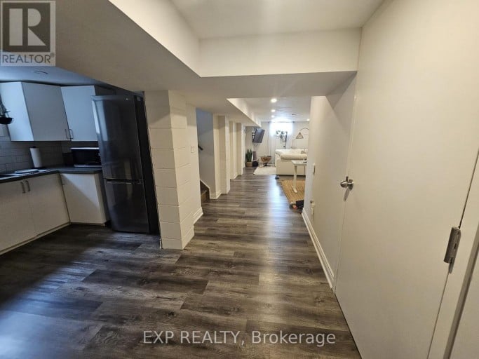 175 PENN AVENUE, Newmarket (Bristol-London), Ontario, L3Y2S3