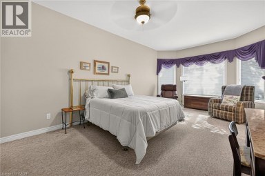 796 N SPRINGBANK Avenue N Woodstock Ontario photo 4