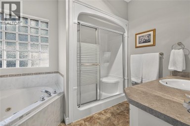 796 N SPRINGBANK Avenue N Woodstock Ontario photo 5