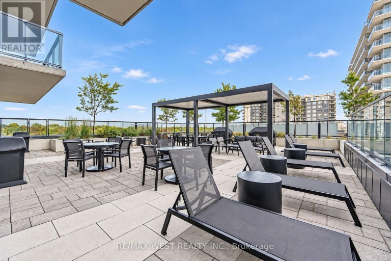 1103 - 185 DEERFIELD ROAD, Newmarket (Central Newmarket), Ontario, L3Y0G7