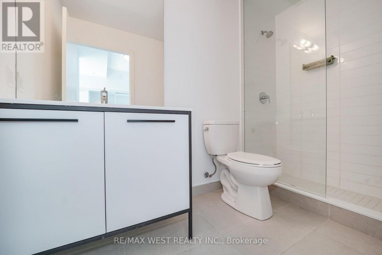 1103 - 185 DEERFIELD ROAD, Newmarket (Central Newmarket), Ontario, L3Y0G7