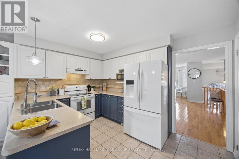74 WRENDALE CRESCENT, Georgina (Keswick South), Ontario, L4P4C7