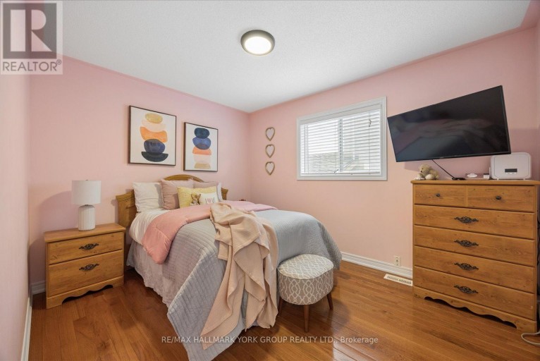74 WRENDALE CRESCENT, Georgina (Keswick South), Ontario, L4P4C7