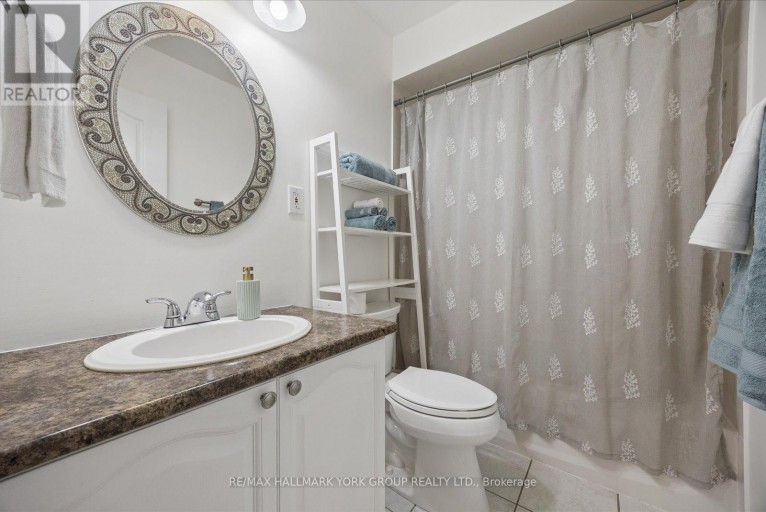 74 WRENDALE CRESCENT, Georgina (Keswick South), Ontario, L4P4C7