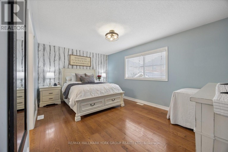 74 WRENDALE CRESCENT, Georgina (Keswick South), Ontario, L4P4C7