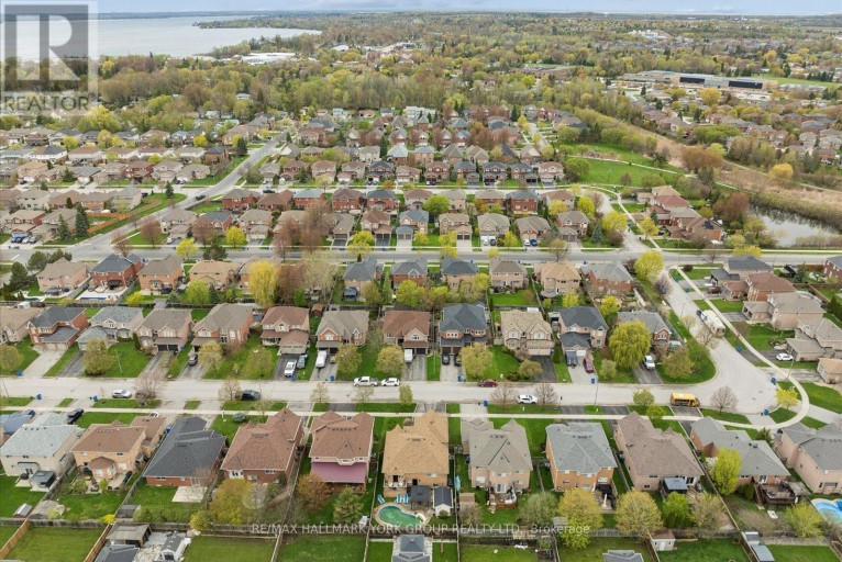 74 WRENDALE CRESCENT, Georgina (Keswick South), Ontario, L4P4C7
