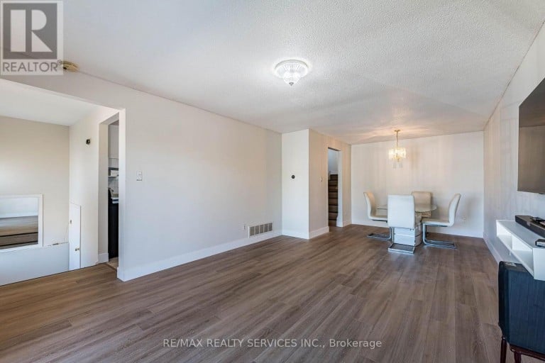 112 BRUCE BEER DRIVE, Brampton (Madoc), Ontario, L6V2W9