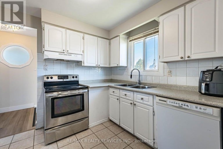 112 BRUCE BEER DRIVE, Brampton (Madoc), Ontario, L6V2W9