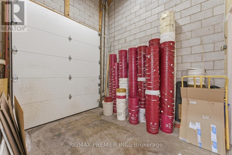 11B - 1100 GORHAM STREET, Newmarket (Newmarket Industrial Park), Ontario, L3Y8Y8