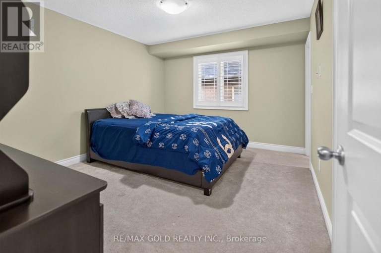 6 AYRSHIRE COURT, Brampton (Snelgrove), Ontario, L6Z0G6