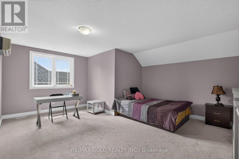 6 AYRSHIRE COURT, Brampton (Snelgrove), Ontario, L6Z0G6