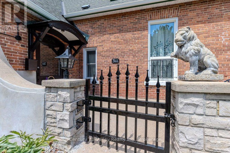 311 SUPPLE STREET, Pembroke, Ontario, K8A3H3