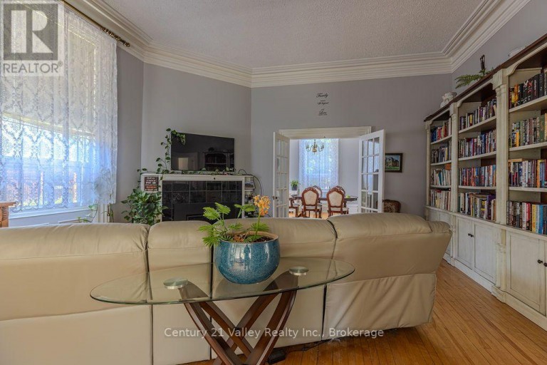 311 SUPPLE STREET, Pembroke, Ontario, K8A3H3
