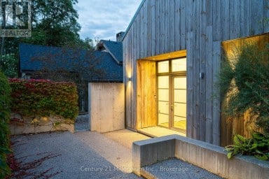 516557 7TH LINE Blue Mountains Ontario photo 5