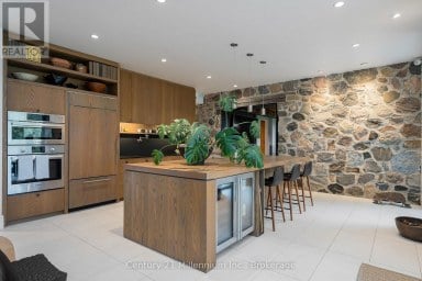 516557 7TH LINE Blue Mountains Ontario photo 9