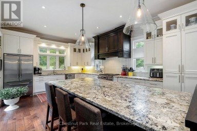 114 GRAND CYPRESS LANE Blue Mountains Ontario photo 14