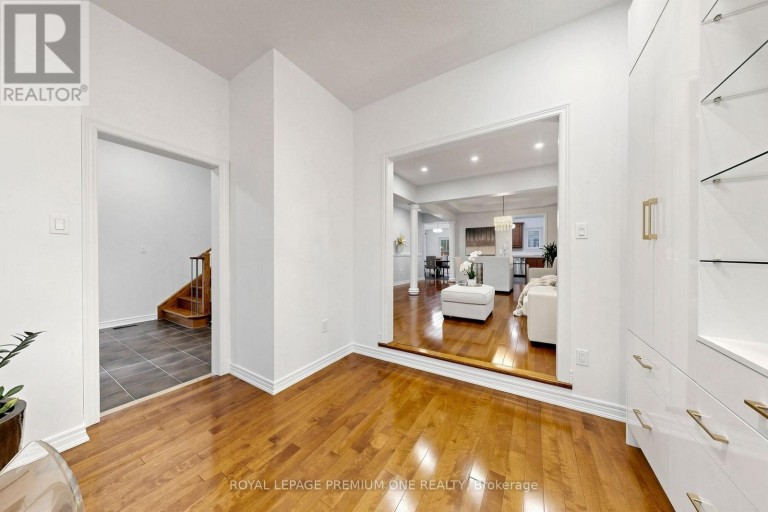46 BOSCO DRIVE, Vaughan (Vellore Village), Ontario, L4H0M3