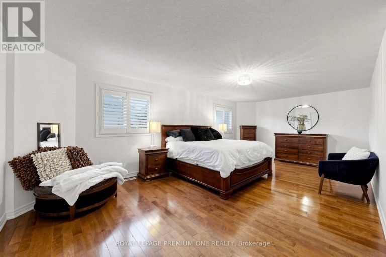 46 BOSCO DRIVE, Vaughan (Vellore Village), Ontario, L4H0M3