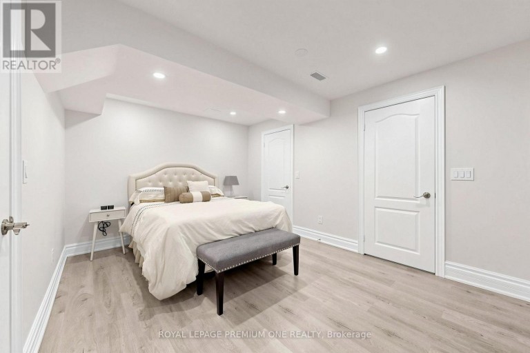 46 BOSCO DRIVE, Vaughan (Vellore Village), Ontario, L4H0M3