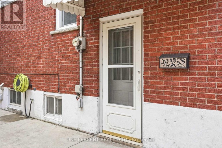 137 TERRACE DRIVE, Hamilton (Balfour), Ontario, L9A2Y8