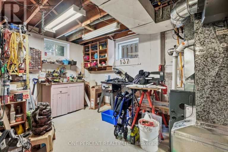 137 TERRACE DRIVE, Hamilton (Balfour), Ontario, L9A2Y8