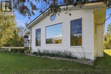 42 WILLOW ROAD Otonabee-South Monaghan Ontario photo 3