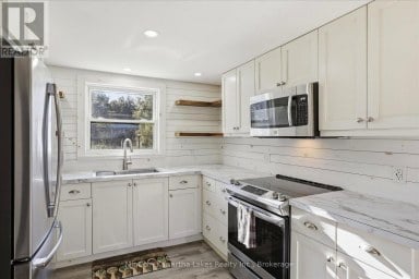 42 WILLOW ROAD Otonabee-South Monaghan Ontario photo 7