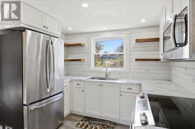 42 WILLOW ROAD Otonabee-South Monaghan Ontario photo 8