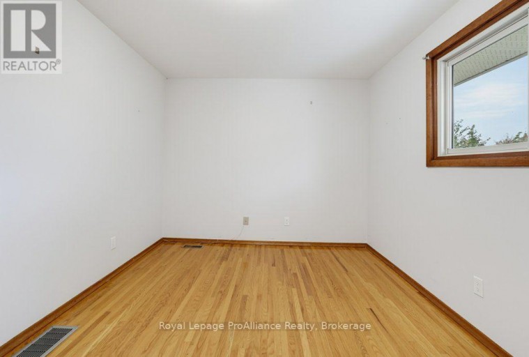 23 THORNCLIFFE DRIVE, Belleville (Belleville Ward), Ontario, K8P4L3