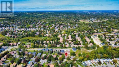 4 SIMMONS CRESCENT Aurora (Aurora Highlands) Ontario photo 48
