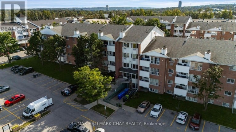 414 - 126 BELL FARM ROAD, Barrie (Alliance), Ontario, L4M6J3
