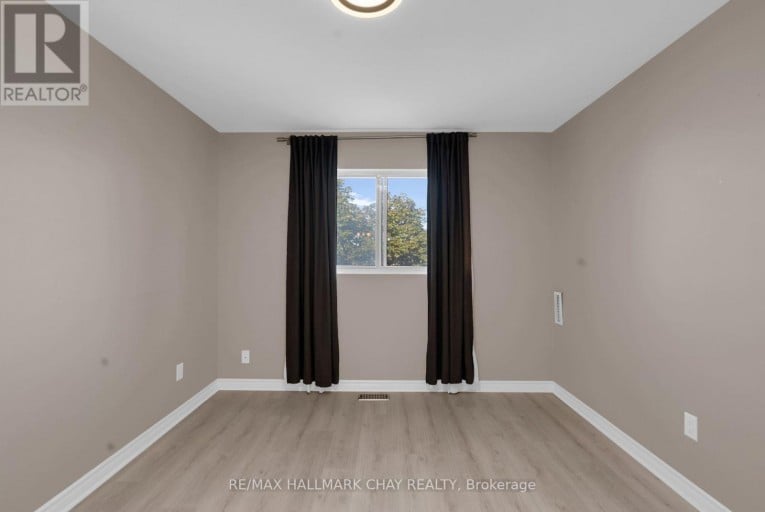 414 - 126 BELL FARM ROAD, Barrie (Alliance), Ontario, L4M6J3