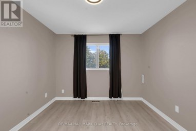 414 - 126 BELL FARM ROAD Barrie (Alliance) Ontario photo 11