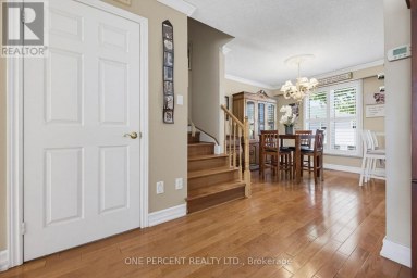 51 COURTLEIGH SQUARE Brampton (Heart Lake East) Ontario photo 11