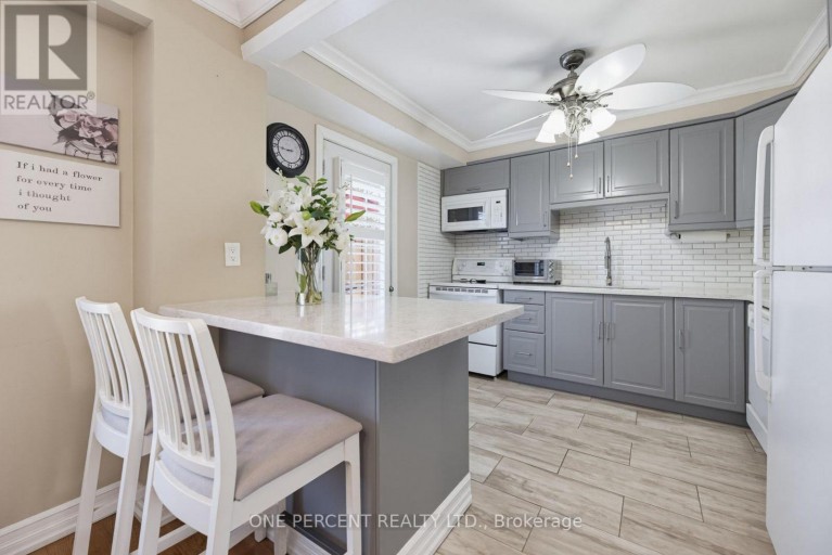 51 COURTLEIGH SQUARE, Brampton (Heart Lake East), Ontario, L6Z1J2